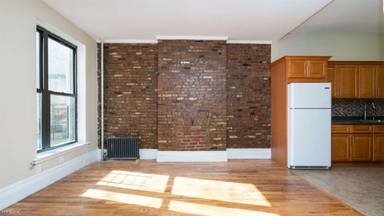 Main picture of 344 Gates Ave