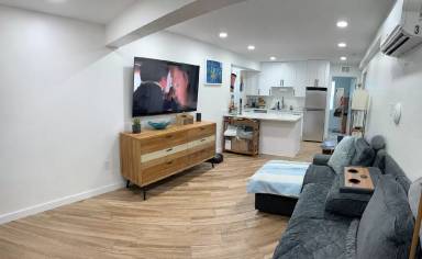 Main picture of 2928 Beach Blvd S