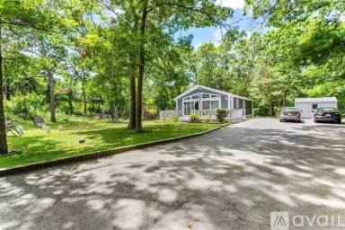 Main picture of 26 Eleanor Ave