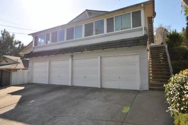 Main picture of 20461 John Dr