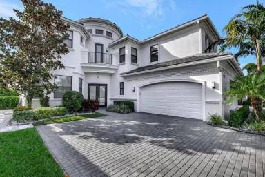 Main picture of 9766 Vitrail Ln