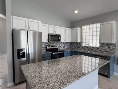 Main picture of 9084 Silver Glen Way