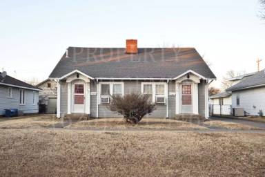 Main picture of 1308 W 3rd St