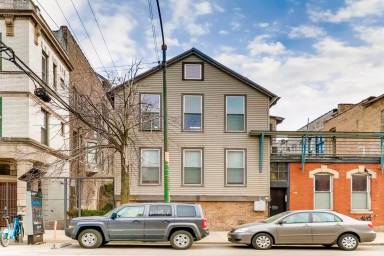 Main picture of 1823 S Halsted St