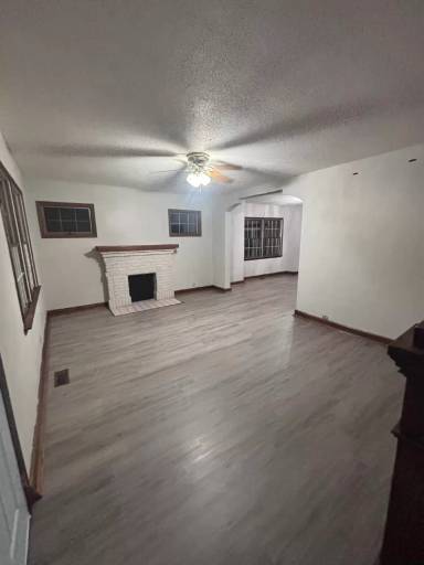 Main picture of 2121 Norwood Blvd