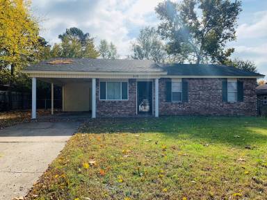 Main picture of 415 E 42nd Cir
