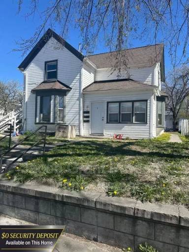 Main picture of 520 N Water Ave