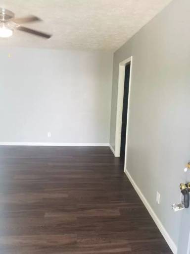 Main picture of 2404 Hobart Rd