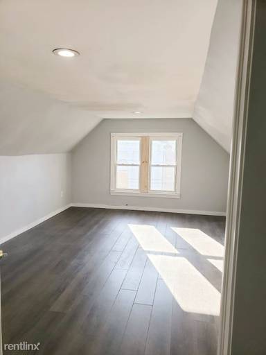 Main picture of 724 Hancock Ave