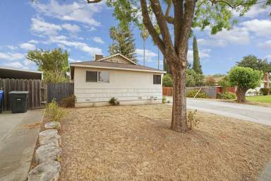 Main picture of 2109 Monifieth Way
