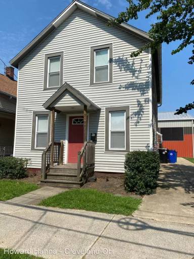 Main picture of 2105 W 32nd St