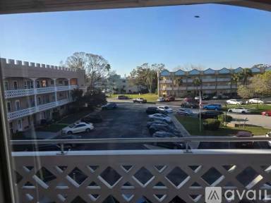 Main picture of 2457 Ecuadorian Way
