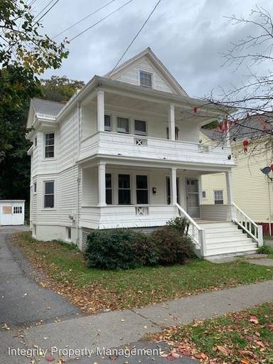 Main picture of 111 S Cherry St