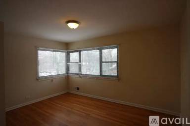 Main picture of 1934 Linden Ave