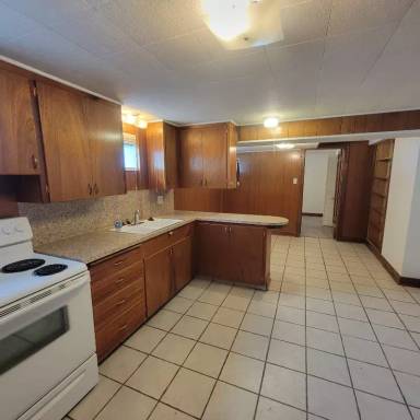Main picture of 2654 Tyler Ave