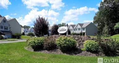 Main picture of 18 Cobblestone Ct