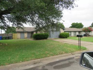 Main picture of 2221 Ramada Dr