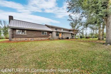 Main picture of 9027 Crook Hollow Rd