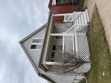 Main picture of 9328 S Kimbark Ave
