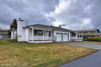 Main picture of 3009 N Stout Rd