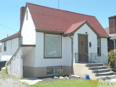 Main picture of 372 E 500 N