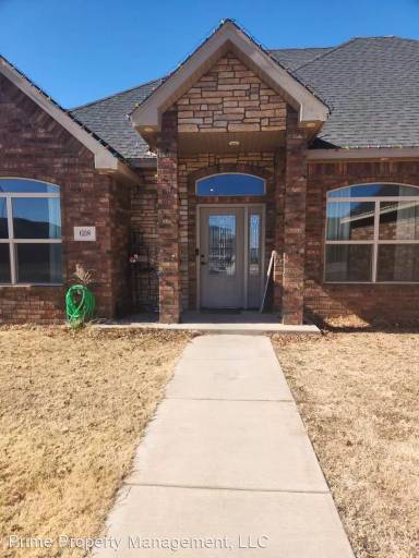 Main picture of 608 Providence Cir