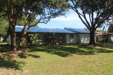 Main picture of 3616 Royal Crest Dr