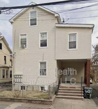 Main picture of 224 S 7th St