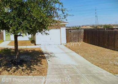 Main picture of 5826 Hickory Cyn
