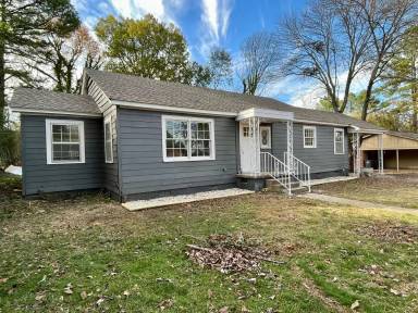 Main picture of 605 N Pear St