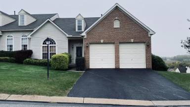 Main picture of 251 Prospect Cir