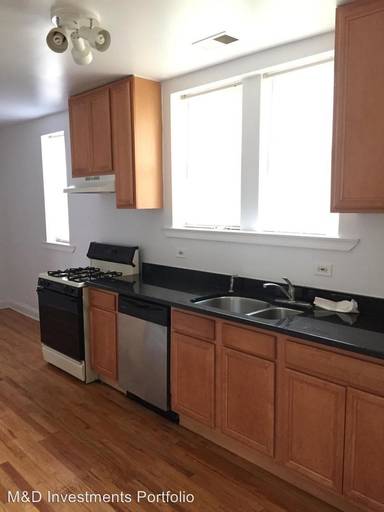 Main picture of 4104 W Wabansia Ave