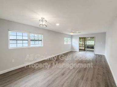 Main picture of 4511 3rd Street Cir W