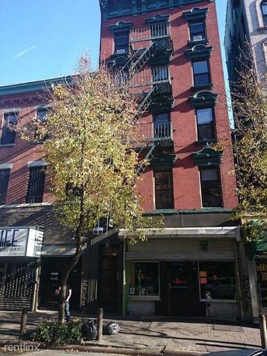 Main picture of 3 Clinton St