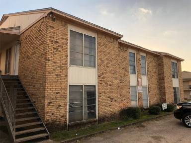 Main picture of 4400 Lake Rd