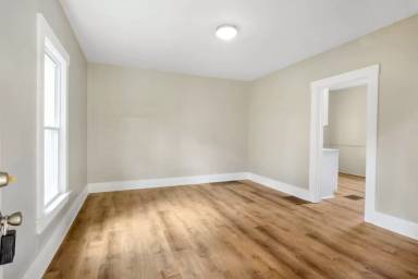 Main picture of 169 Linden Ave NE