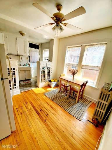 Main picture of 1732 W Leland Ave