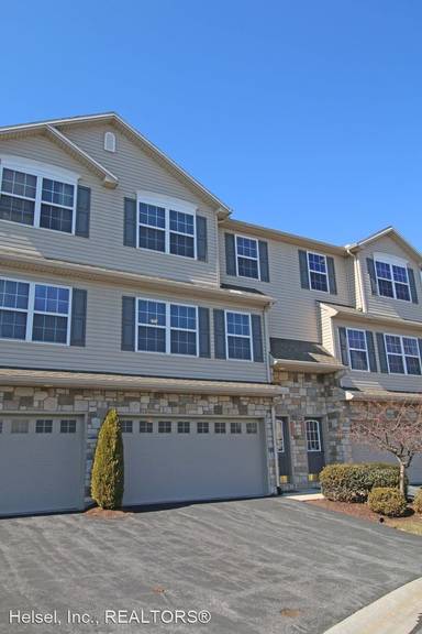 Main picture of 6336 Antilles Ct