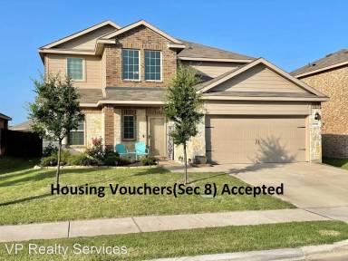 Main picture of 2310 Julia Ln