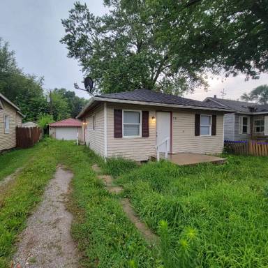 Main picture of 1162 N Livingston Ave