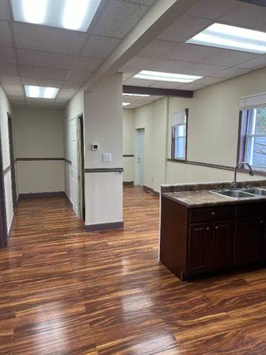 Main picture of 101 W Lancaster Ave