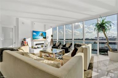 Main picture of Murano Grande At Portofino
