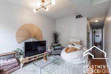 Main picture of 1422 N Talman Ave