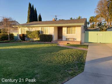 Main picture of 7643 Luxor St