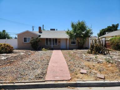 Main picture of 1515 T St