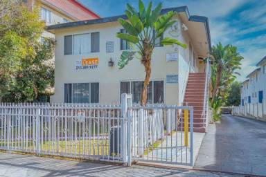 Main picture of 530 Venice Way
