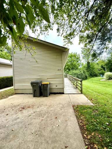 Main picture of 215 S Roosevelt St