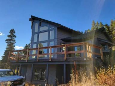 Main picture of 1020 N Beaver Rd