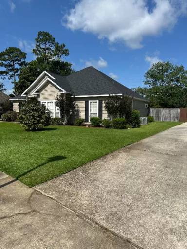 Main picture of 5448 Henning Dr W