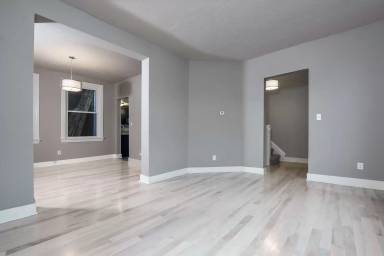 Main picture of 72 S 24th St